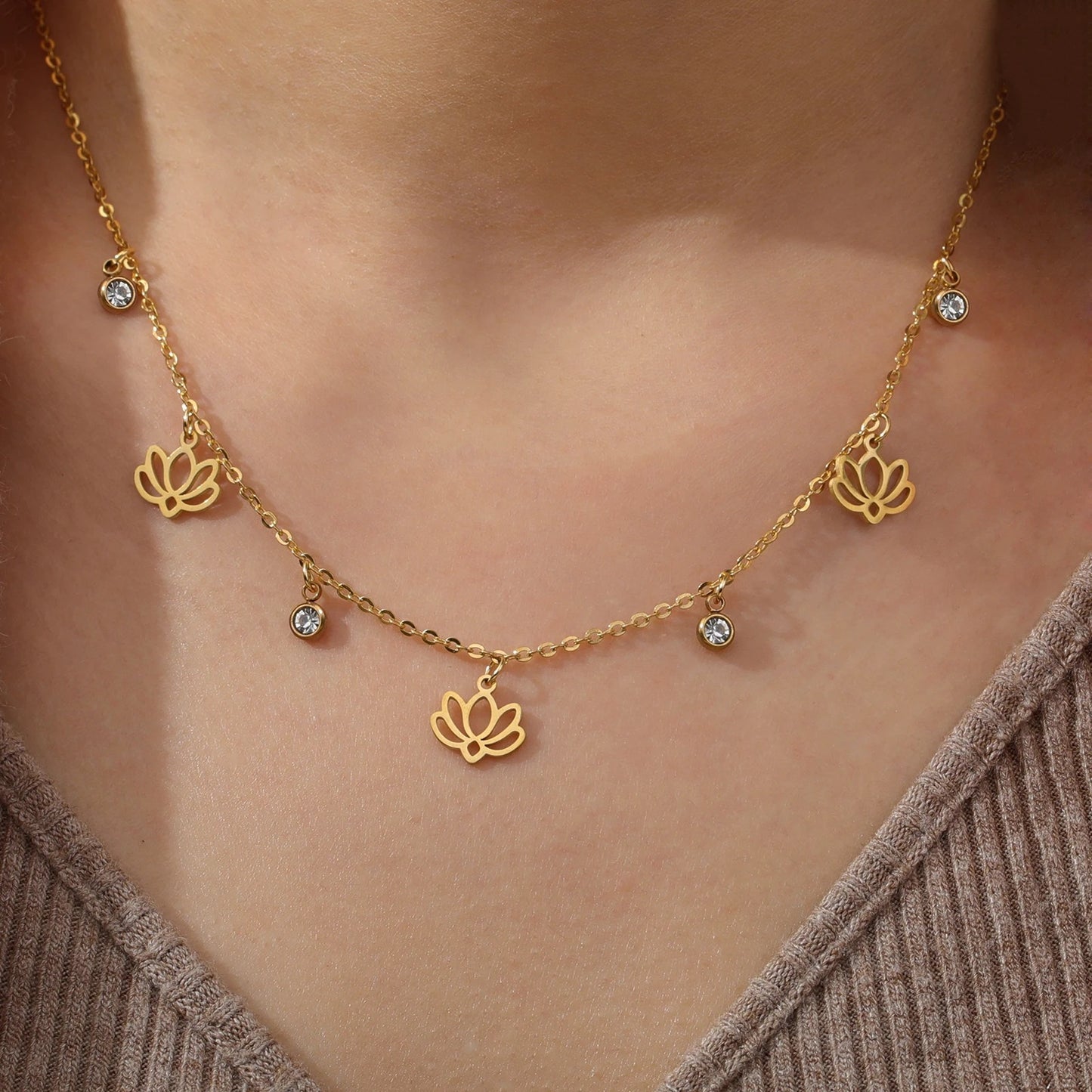 Collana Lotus